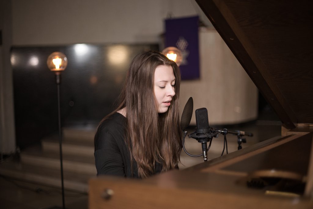 Threepwood N Strings - Selina - Black Suits - Rhein Unplugged