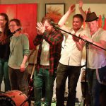 Threepwood'N Strings - Wohnzimmer GE