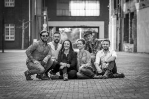 Threepwood N Strings Bandporträt