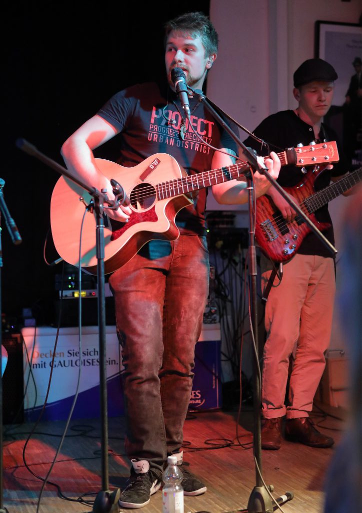 Threepwood N Strings Wohnzimmerakustik Bochum 6