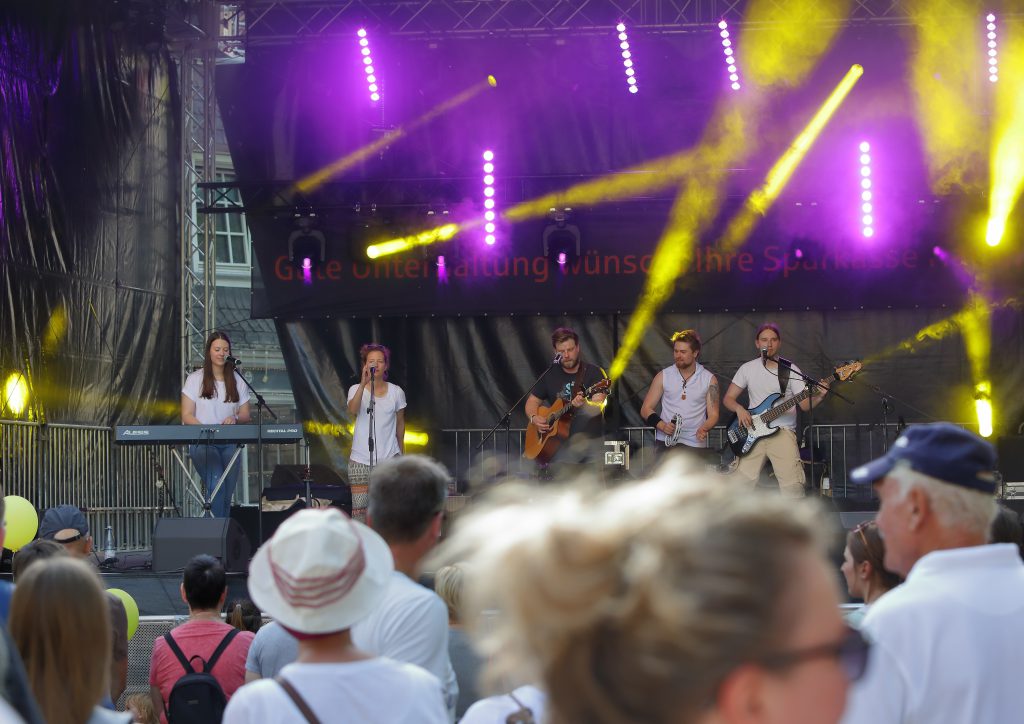 Threepwood 'N Strings beim Hattinger Altstadtfest 2019