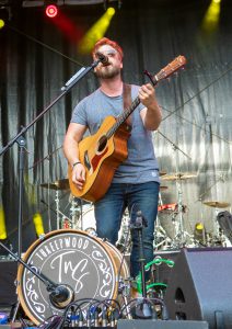 TnS Threepwood N Strings beim Waltroper Parkfest Kevin