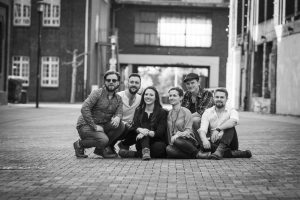 TnS_Full Group_sw